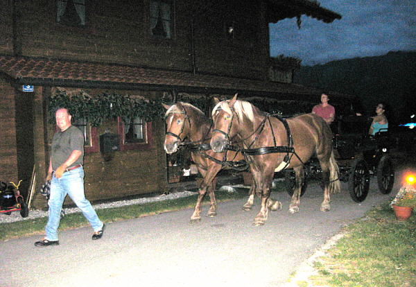 Erste Kutschfahrt am Abend